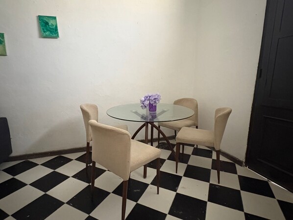 Dining - 2-bedroom apartment with AC in beautiful San Juan (San Juan)