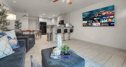 Spacious Townhome - 15 mins to Fort Sill, Wichitas