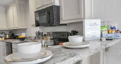 Spacious Townhome - 15 mins to Fort Sill, Wichitas