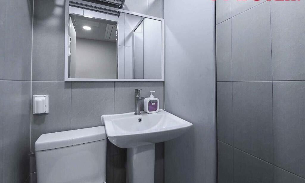 Single Room | Bathroom