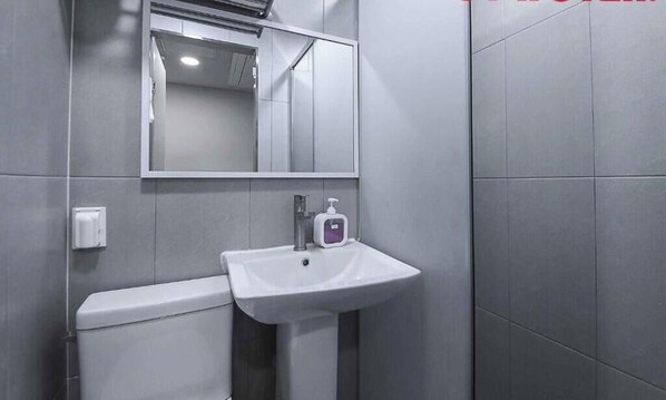 Single Room | Bathroom - The Stay Korea (Seoul)