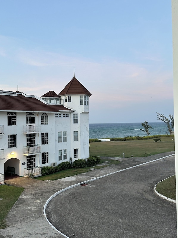Exterior - Seaside Escape (Montego Bay)