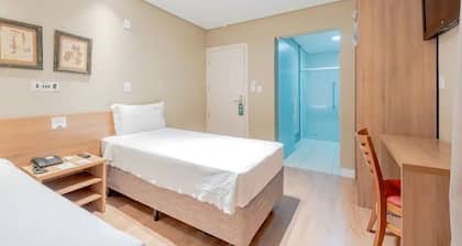 Superior Urban Room | Complimentary Daily Breakfast, Sun Deck Pool & Parking