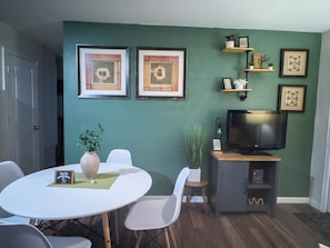 Dining - Casa Oasis Temple 3BR 2BA Work Ready (Temple)