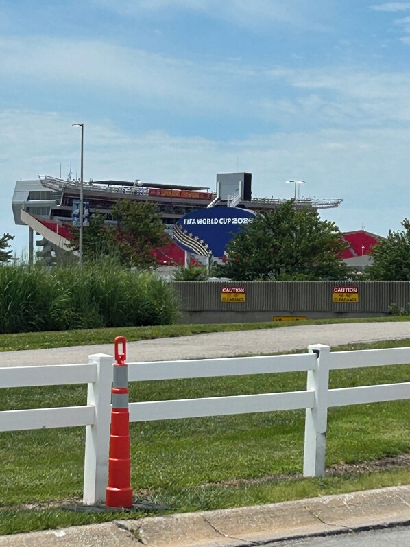 Miscellaneous - 3-bedroom house in walking distance to the World Cup and Royals games! (Kansas City)