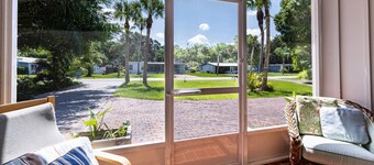 3-bedroom house in gorgeous Vero Beach with cool vibes