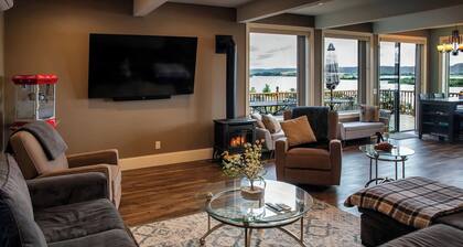Riverview, 5BR, Hot tub, Fireplace, Arcade Game
