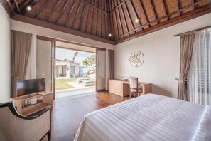 Villa, balkon, uitzicht op zee | Een kluis op de kamer, een bureau, gratis wifi