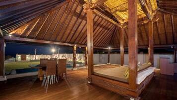 Tempat makan outdoor