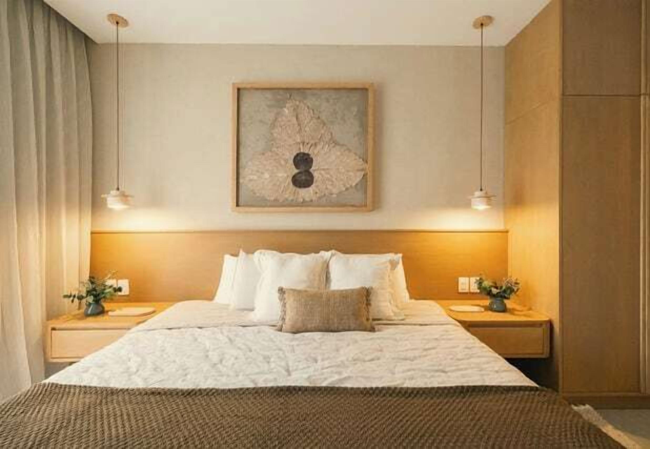 Tabla de planchar con plancha, wifi, ropa de cama