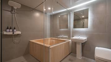 Premium Double Room, Private Bathroom | Bathroom | Shower, hair dryer, towels, toilet paper