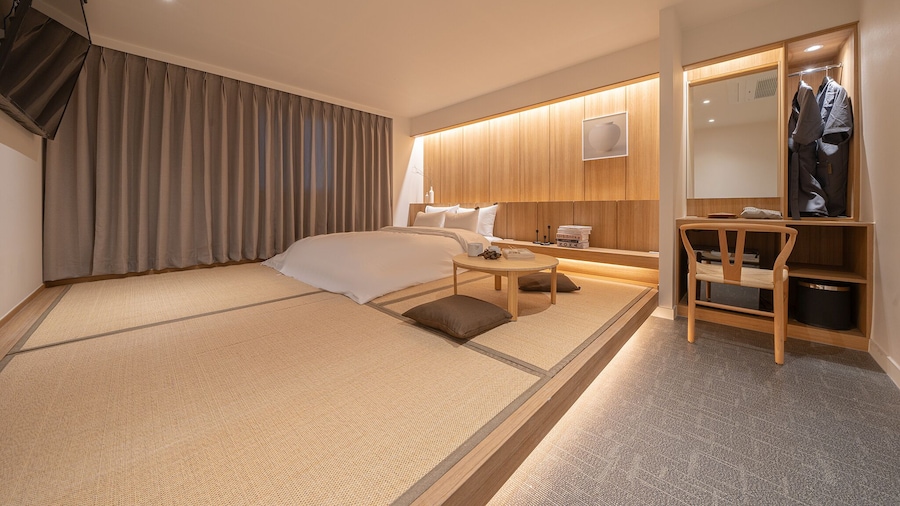 Cheoan Monolith Hotel