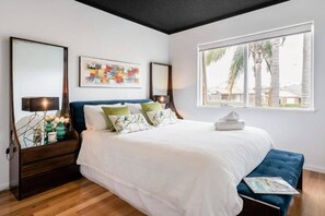 Comfort Apartment, Balcony, Garden View | Seterika/papan seterika, Wi-fi percuma 