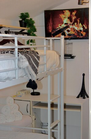 1 Schlafzimmer, Bügeleisen/Bügelbrett, WLAN, Bettwäsche