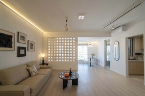 Studio Suite có tầm nhìn toàn cảnh, nhiều giường, bếp, quang cảnh thành phố | Khu phòng khách