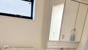 Unclassified image, 4 of 16, button - Modern Newly Build 3BR Villa Near Asakusa & Skytree 3minutes to Station (Sumida Ward)