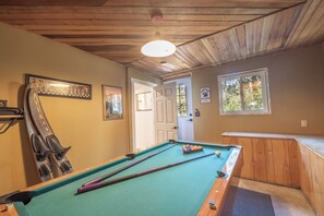 Spielezimmer