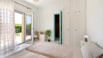 2 habitaciones, tabla de planchar con plancha, wifi y ropa de cama