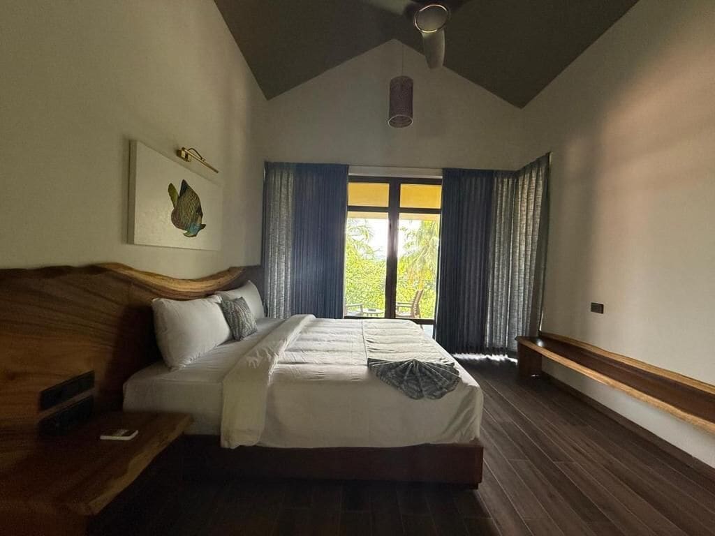 Villa, 4 habitaciones, balcón, vistas a la piscina | Escritorio, espacio para trabajar con un portátil, wifi gratis