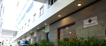 Dhanunjaya's Luxury Hotel