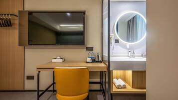 Desk, free WiFi, bed sheets