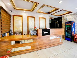 House | Reception - Townhouse Oak Hoshangabad Capital Mall (Bhopal)