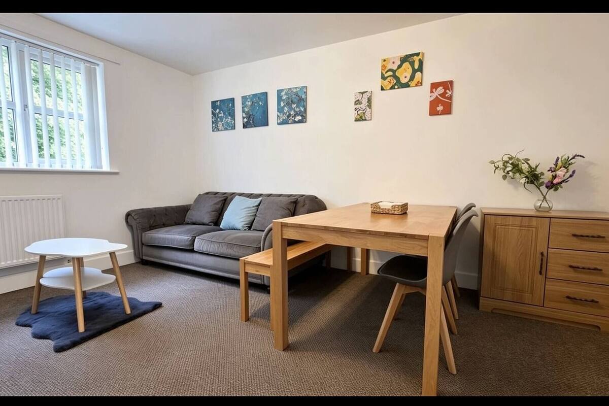 Apartment, 2 Bedrooms, Accessible | Living area