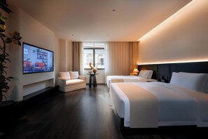City Twin Room, City View | Premium bedding, down duvets, minibar, individually furnished - Guanyin Shibaju Resort Hotel (Chongqing)