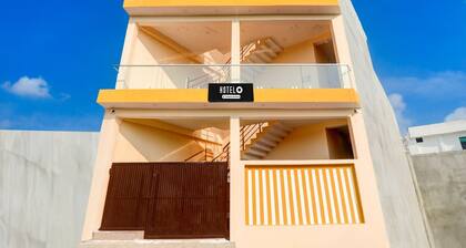 Saver Double OYO Hotel O Arjun Ganj