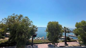 Luxury Double Room, Balcony, Sea View | Property grounds