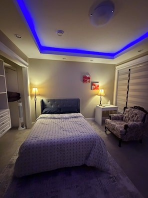 1 habitación, tabla de planchar con plancha y wifi gratis 