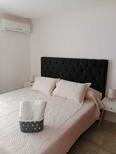 Spacious and Comfortable House with Parking, 3 Bedrooms, 2 Bathrooms, in Downtown San Carlos, Ñuble