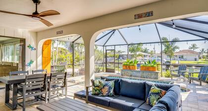 Boat Dock, Heated Pool! Waterfront Punta Gorda Gem