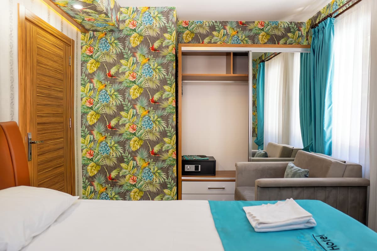 Family Apartment, Mountain View