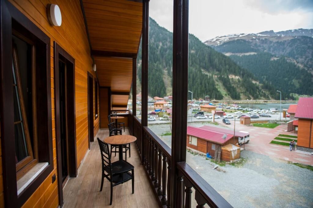 Presidential Apartment, Lake View | Terrace/patio