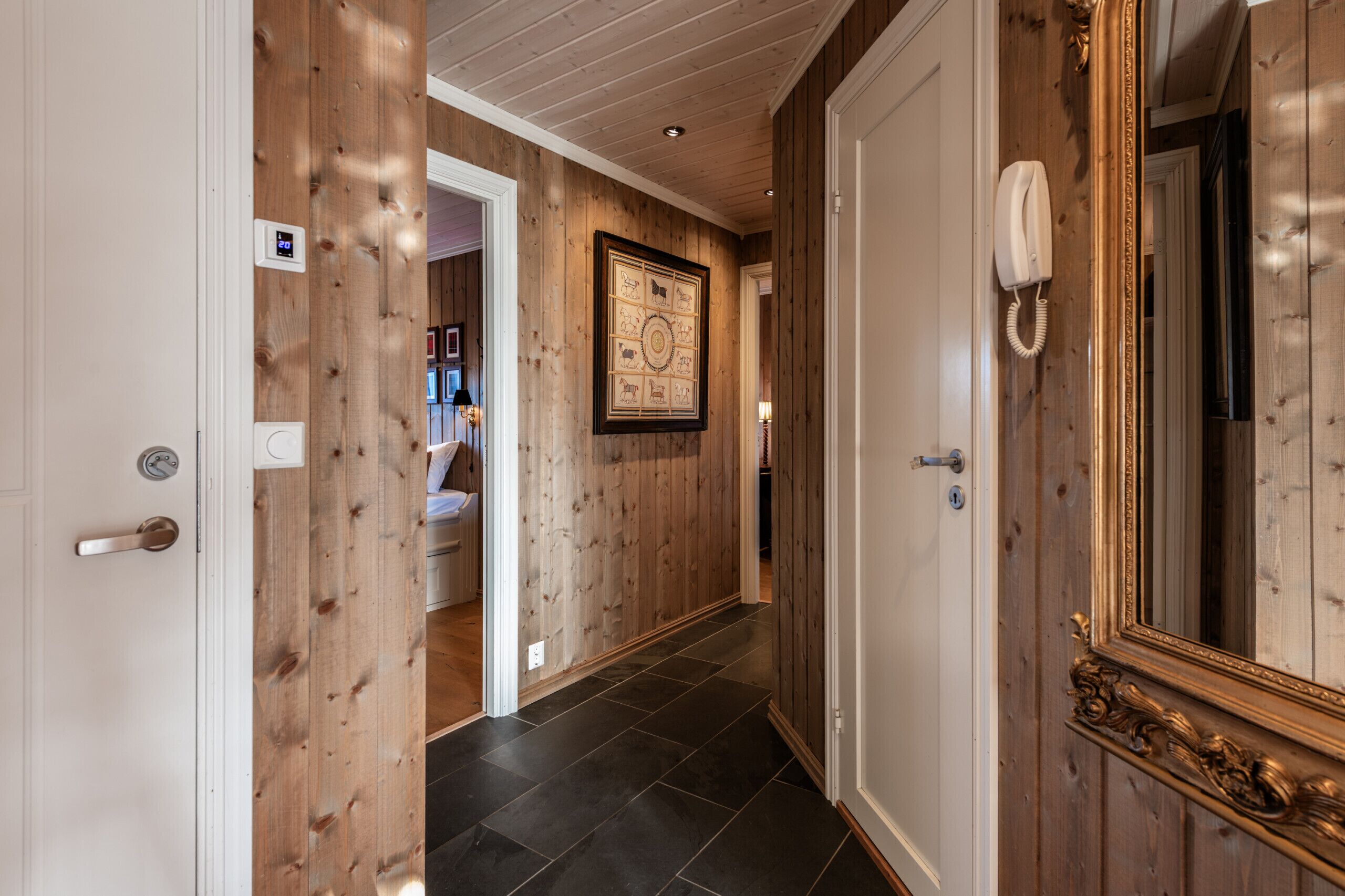2 chambres, accès au Wi-Fi (inclus), literie fournie