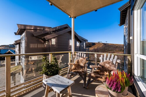 Exclusive and cozy apartment at Kikut Panorama, Geilo - Ski in/ski out