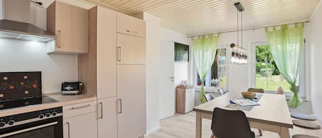 Kühlschrank, Ofen, Herdplatte, Geschirrspüler