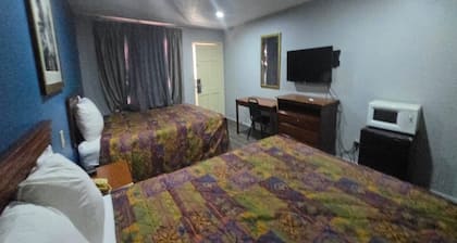 2 Queen Beds Non-Smoking