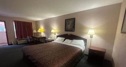 King Bed|Non-Smoking