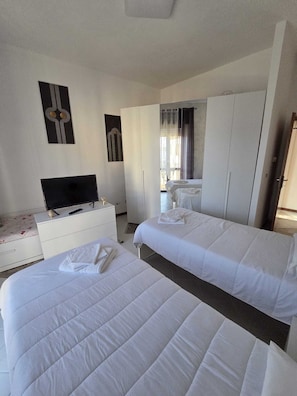 Casa de ciudad clásica, 2 camas individuales, balcón | Wifi gratis 