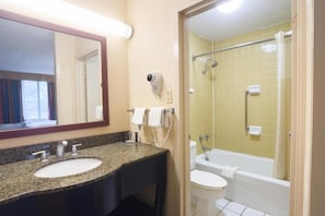 Bathroom - 2 Queen Bed | Smoking (Harriman TN)