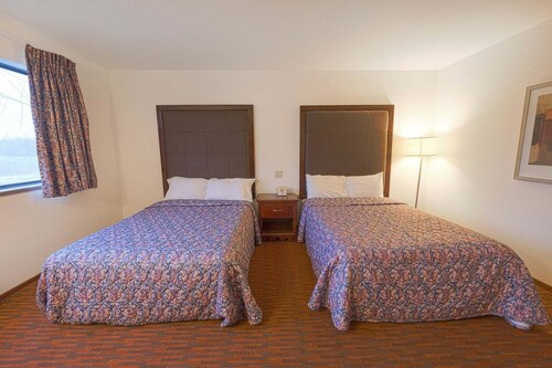 2 Full Beds|Non-Smoking