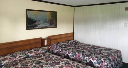 2 Full Beds Non-Smoking