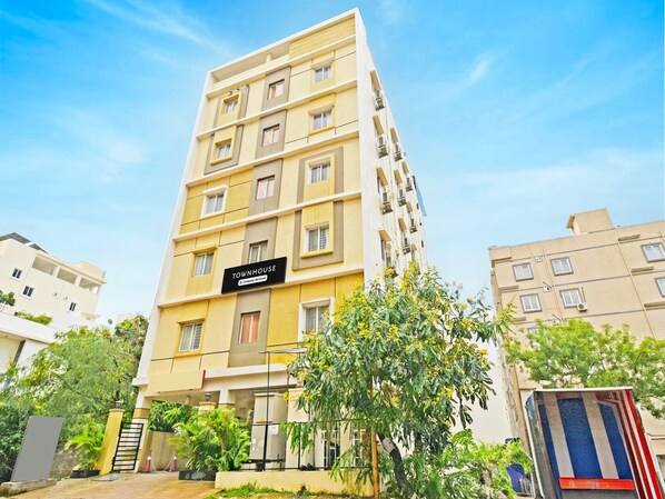 House | Exterior - Deluxe Rrr Inn (Hyderabad)