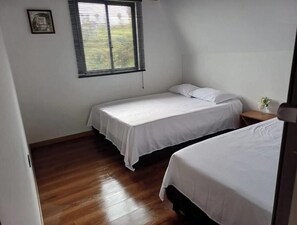 2 slaapkamers, gratis wifi, beddengoed