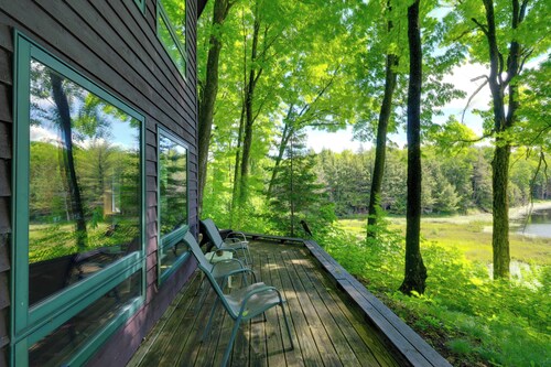 Family Friendly! Lakefront Sanctuary in Ogema