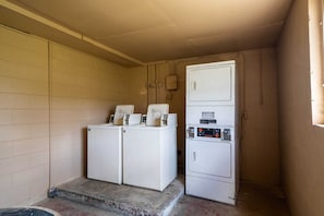 Interior - King Bed Non-Smoking (Ocala FL)