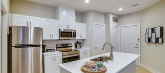 2 Mi to Dtwn Crowley! Modern Escape w/ Pool Access