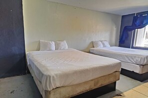 Room - 2 Queen Beds with Kitchenette (Orangeburg SC)